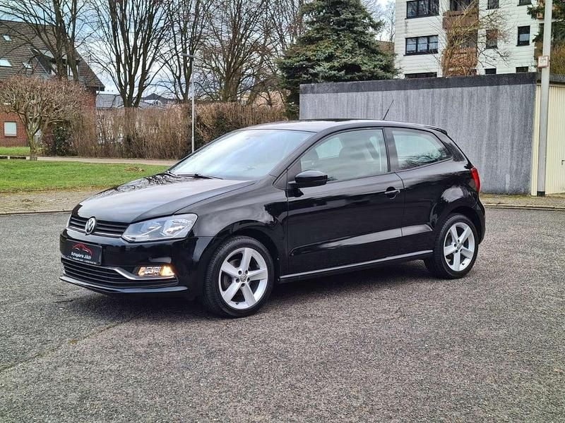 Schwarz Gebraucht 2015 VW Polo Comfortline Limousine | 7.999 € (Guter Preis) - Bild 1/4