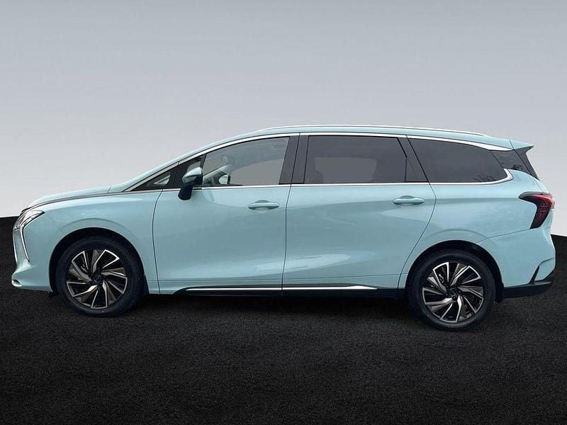 Neu DFSK Forthing 4 177 PS (130 kW) 2026 Sky light blue Van / Kleinbus