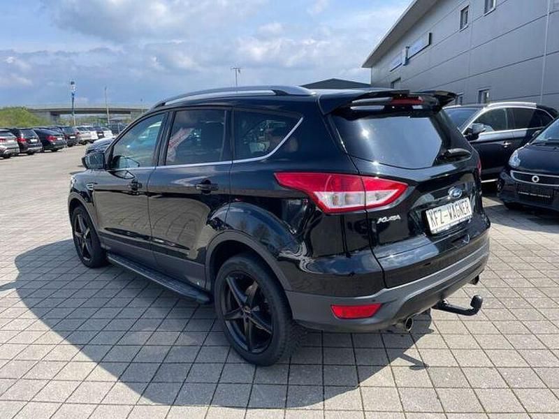 Gebraucht Ford Kuga Titanium 150 PS (110 kW) 2016 Schwarz SUV