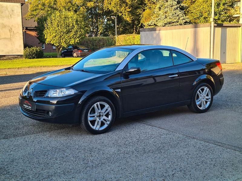 Schwarz Gebraucht 2009 Renault Mégane Cabriolet LIMITED Cabrio | 4.999 € (Teuer) - Bild 1/4