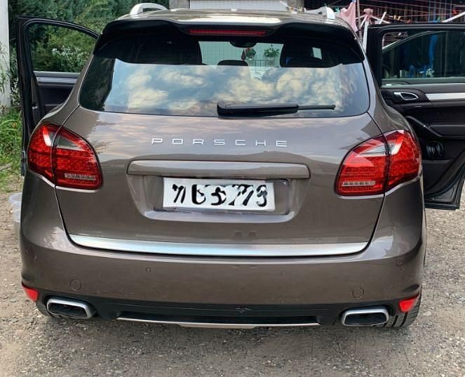 Gebraucht Porsche Cayenne 245 PS (180 kW) 2011 Braun SUV