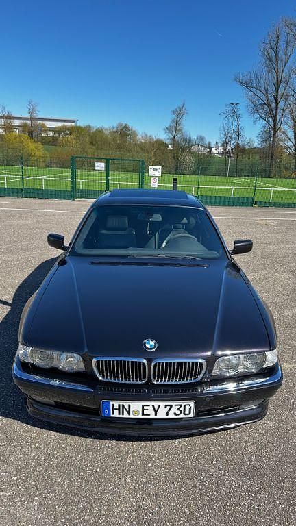 Gebraucht BMW 730 193 PS (141 kW) 2001 Schwarz Limousine