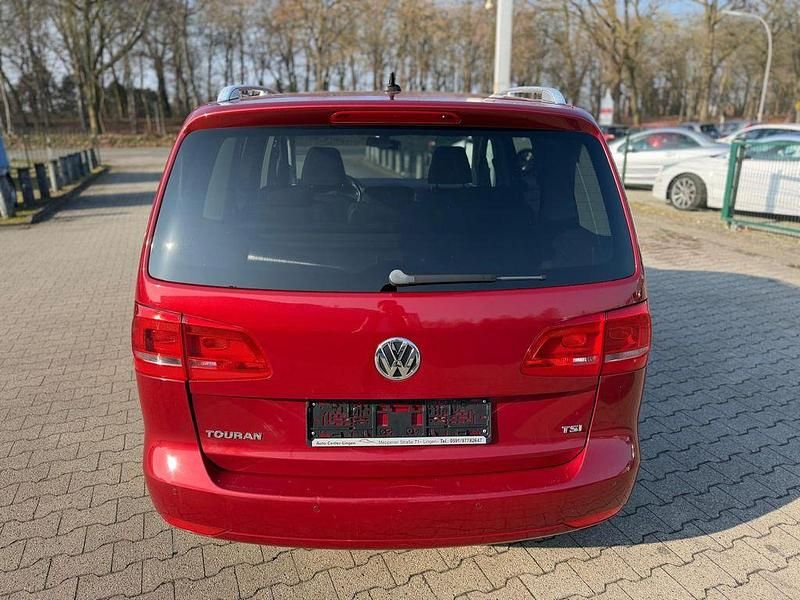Gebraucht VW Touran Highline 170 PS (125 kW) 2011 Rot Van / Kleinbus