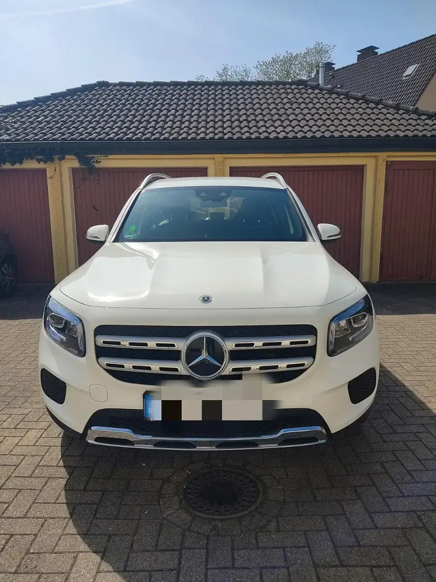 Gebraucht Mercedes GLB180 136 PS (100 kW) 2022 Weiß SUV