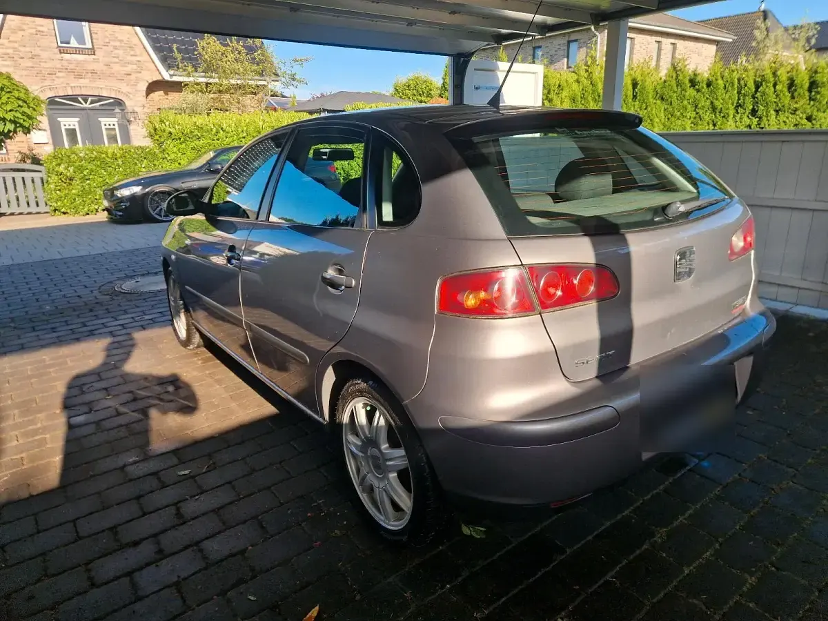 Gebraucht Seat Ibiza 75 PS (55 kW) 2005 Grau Kleinwagen