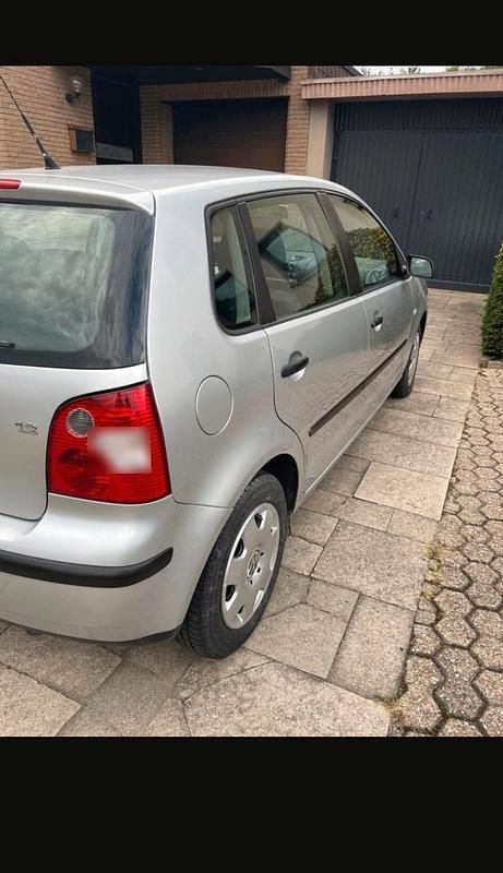 Gebraucht VW Polo 68 PS (50 kW) 2004 Silber Kleinwagen