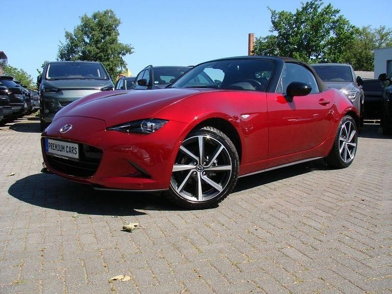 Gebraucht Mazda MX5 Ad'Vantage 132 PS (97 kW) 2021 Magmarot Cabrio