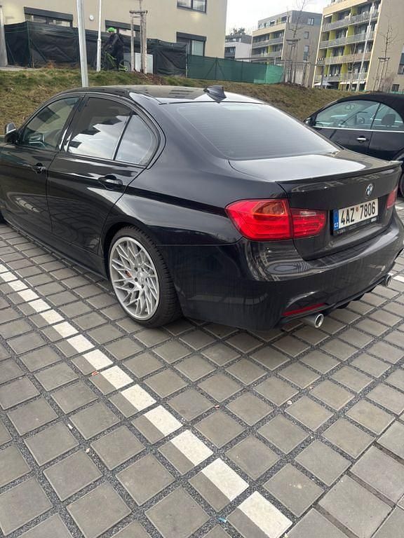Gebraucht BMW 330 M Performance 258 PS (189 kW) 2014 Schwarz Limousine