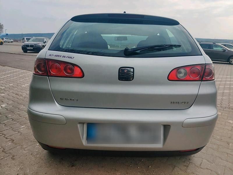 Gebraucht Seat Ibiza 64 PS (47 kW) 2003 Silber Kleinwagen