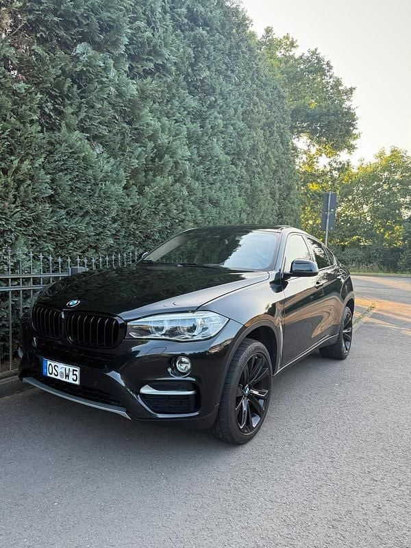 Schwarz Gebraucht 2018 BMW X6 SUV | 27.850 € (Guter Preis) - Bild 1/4