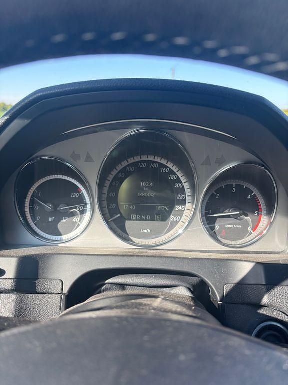 Second-hand Mercedes 200 143 CP (105 kW) 2010 Argintiu Berlinǎ