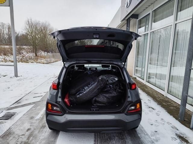 Gebraucht Hyundai Kona Trend 116 PS (85 kW) 2020 Grau SUV