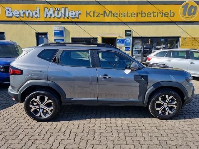 Dolomit grau metallic Neu 2025 Dacia Duster Expression SUV | 21.995 € (Guter Preis) - Bild 1/2