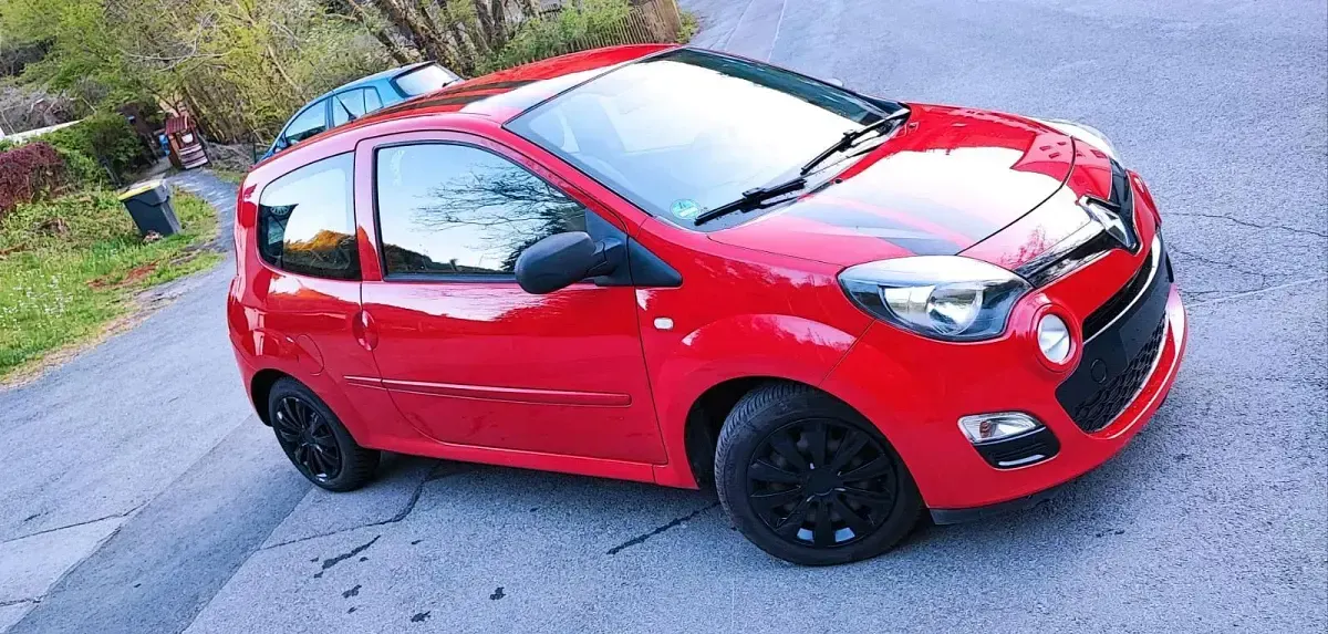 Gebraucht Renault Twingo 75 PS (55 kW) 2012 Rot Kleinwagen