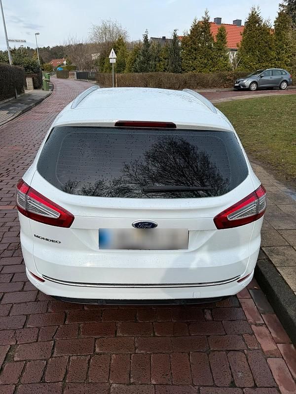 Usata Ford Mondeo 140 CV (102 kW) 2014 Bianco Station wagon
