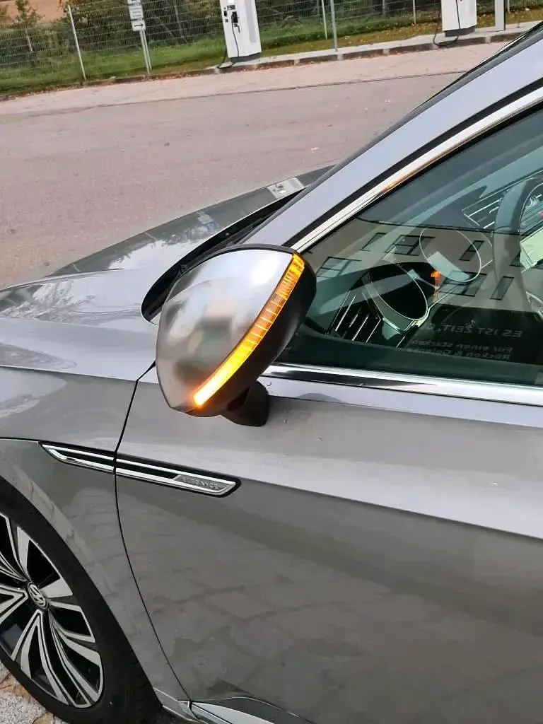 Usata VW Arteon 150 CV (110 kW) 2017 Grigio Utilitaria