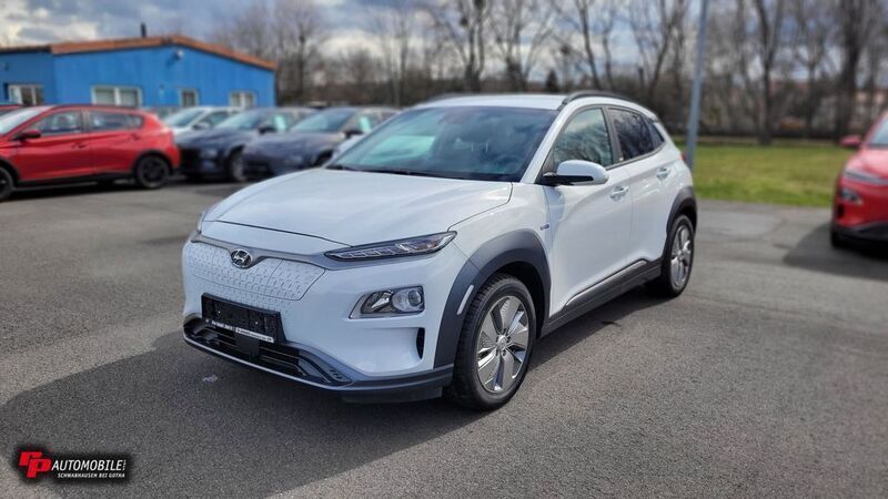 Chalk white Gebraucht 2021 Hyundai Kona Advantage SUV | 19.990 € (Fairer Preis) - Bild 1/4