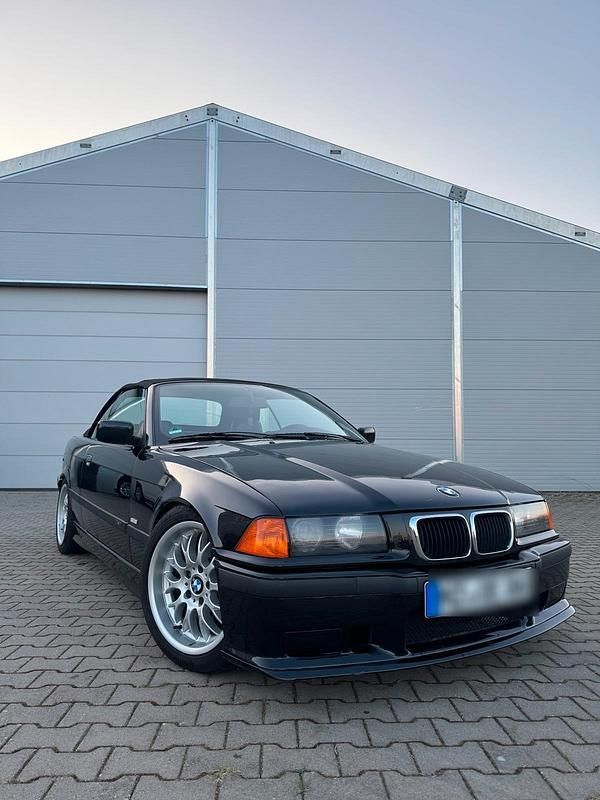 Schwarz Gebraucht 1998 BMW 320 Cabriolet M Sport Cabrio | 5.999 € (Superpreis) - Bild 1/4