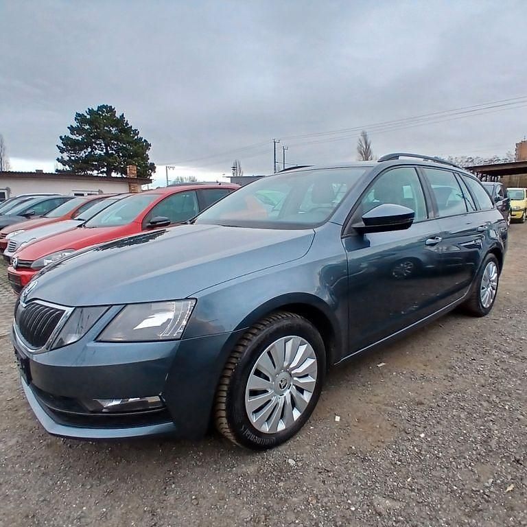 Gebraucht Skoda Octavia Ambition 116 PS (85 kW) 2017 Grau Kombi