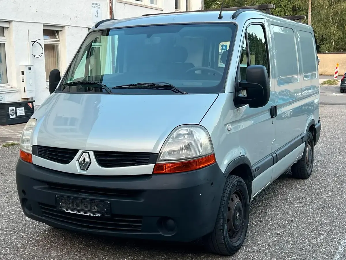 Gebraucht Renault Master 101 PS (74 kW) 2008 Silber Van / Kleinbus