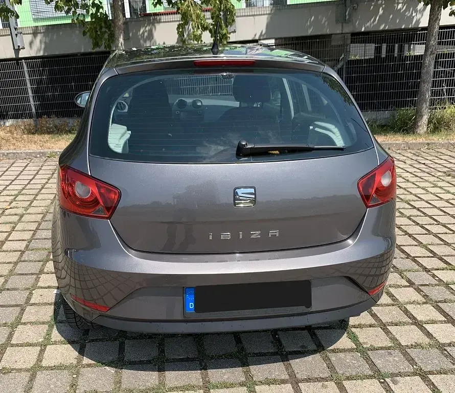 Gebraucht Seat Ibiza 69 PS (50 kW) 2015 Grau Limousine