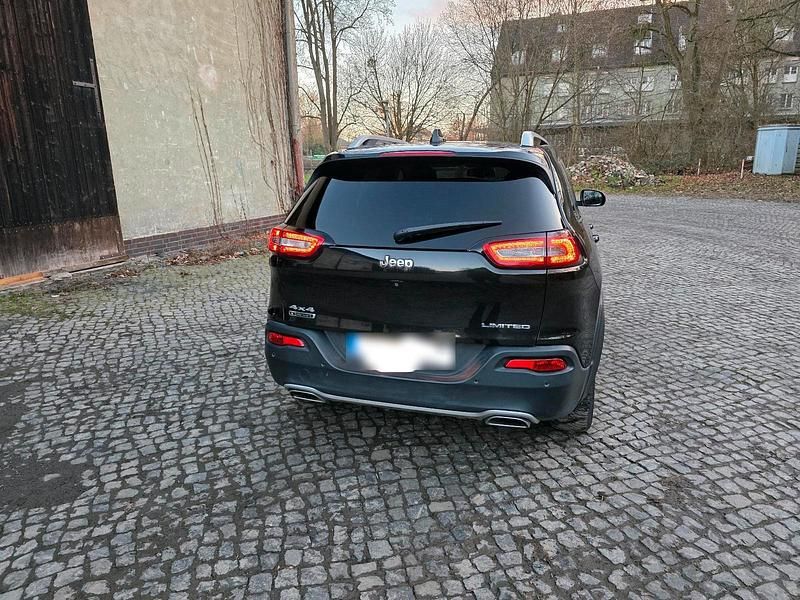 Gebraucht Jeep Cherokee 200 PS (147 kW) 2016 Schwarz SUV