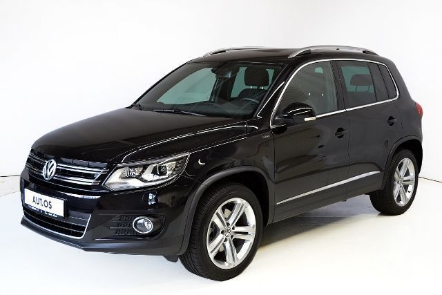 Gebraucht VW Tiguan LOUNGE 150 PS (110 kW) 2016 Schwarz metallic SUV
