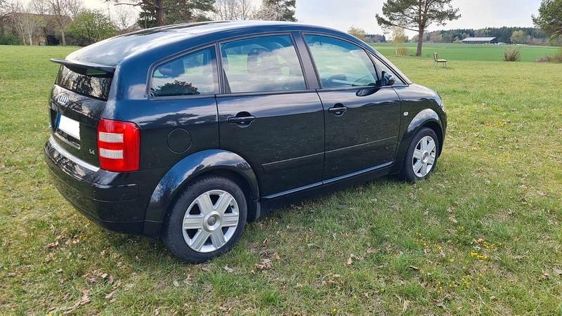 Second-hand Audi A2 75 CP (55 kW) 2005 Negru Hatchback