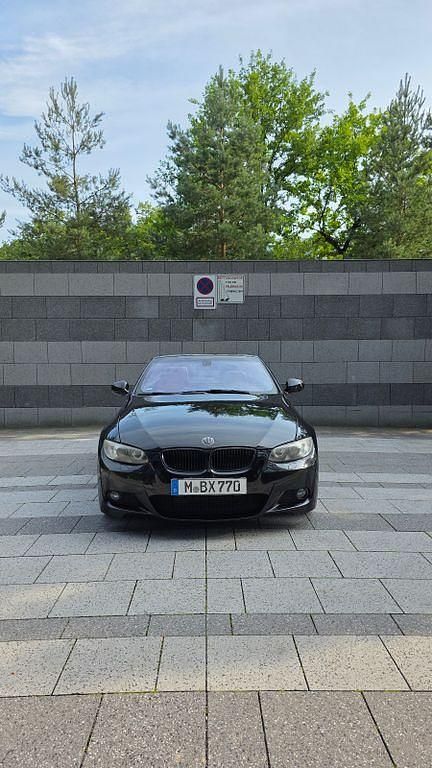 Schwarz Gebraucht 2011 BMW 335 Cabriolet M Sport Cabrio | 18.600 € (Fairer Preis) - Bild 1/4