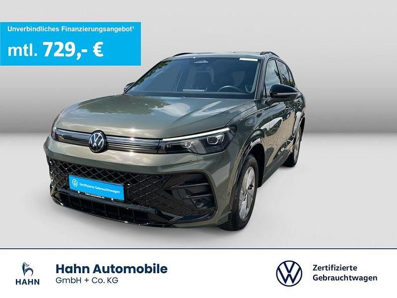 Cipressinogrün metallic Gebraucht 2024 VW Tiguan R-line SUV | 44.999 € (Guter Preis) - Bild 1/3