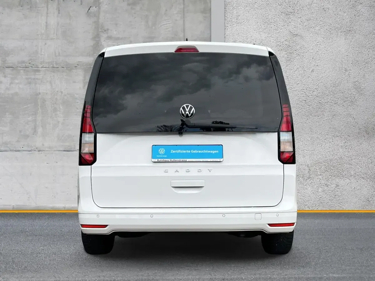 Gebraucht VW Caddy Life 122 PS (89 kW) 2022 Weiß Van / Kleinbus
