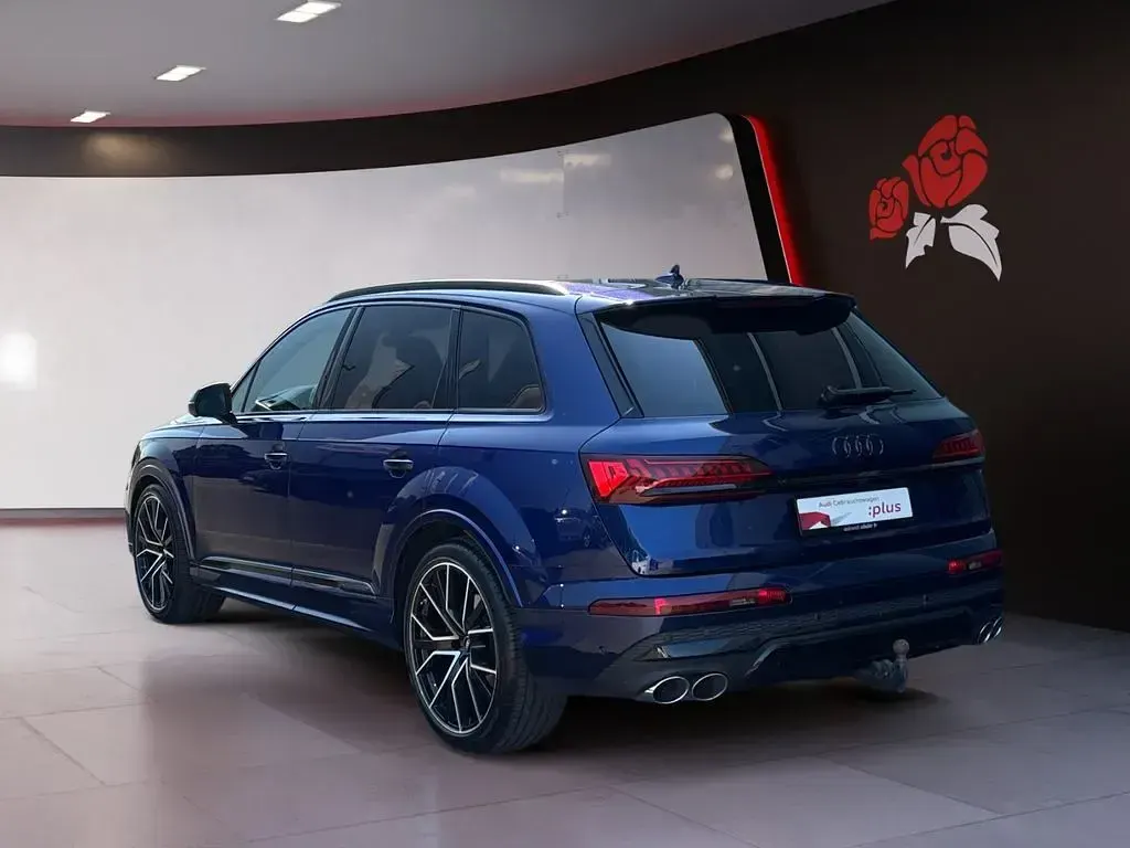 Gebraucht Audi SQ7 Competition 507 PS (372 kW) 2023 Navarrablau metallic SUV
