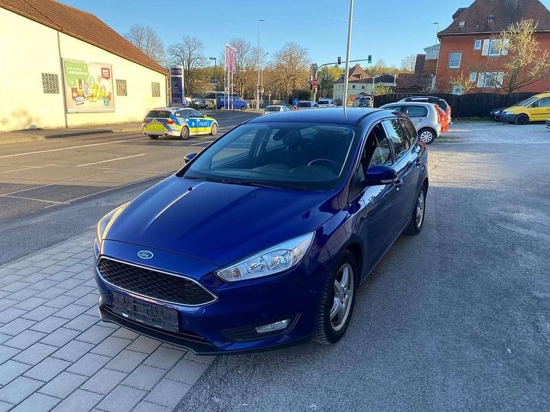 Gebraucht Ford Focus Business Edition 120 PS (88 kW) 2015 Blau Kombi
