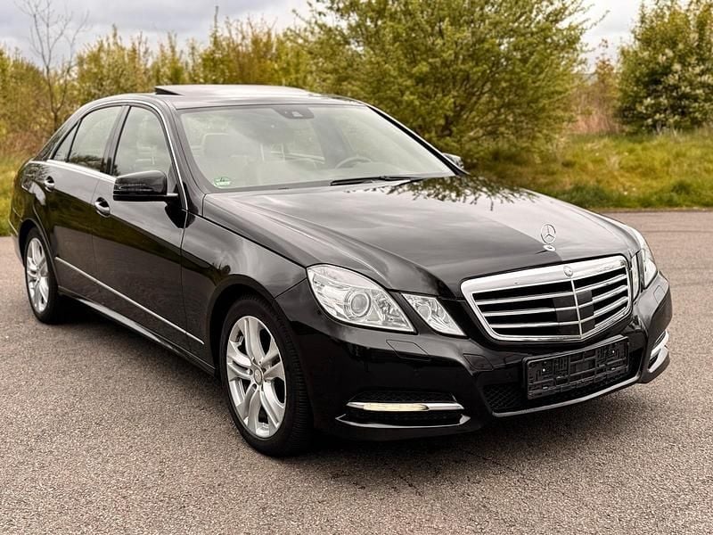 Usata Mercedes E300 231 CV (169 kW) 2012 Nero Berlina