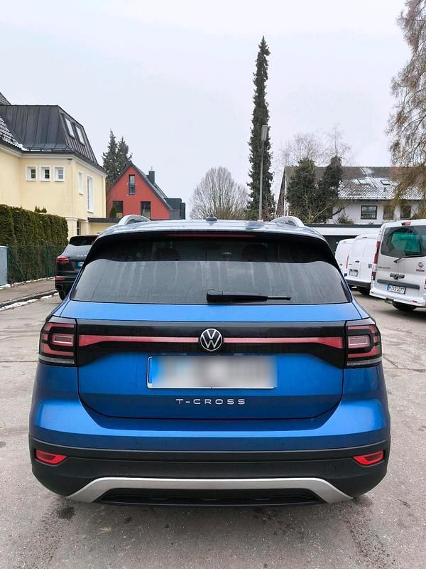 Gebraucht VW T-Cross 150 PS (110 kW) 2023 Blau SUV