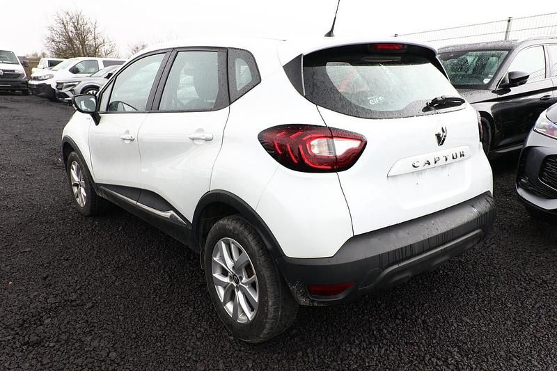 Gebraucht Renault Captur LIMITED 131 PS (96 kW) 2019 Metallic SUV