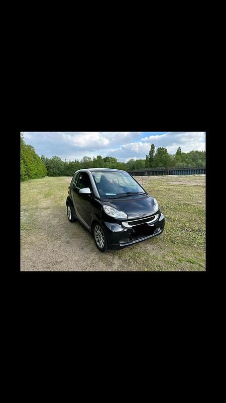 Schwarz Gebraucht 2011 Smart ForTwo Coupé Coupé | 3.000 € (Guter Preis) - Bild 1/4