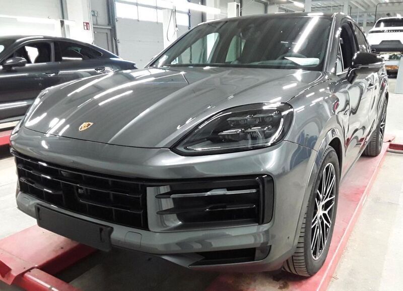 Quarzitgrau Gebraucht 2024 Porsche Cayenne SUV | 109.500 € (Fairer Preis) - Bild 1/3