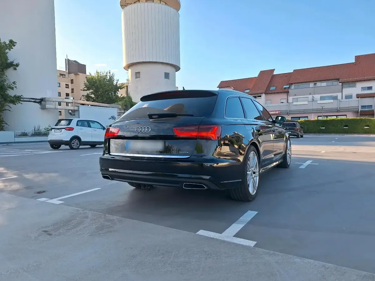 Gebraucht Audi A6 S-Line 218 PS (160 kW) 2015 Schwarz Kombi