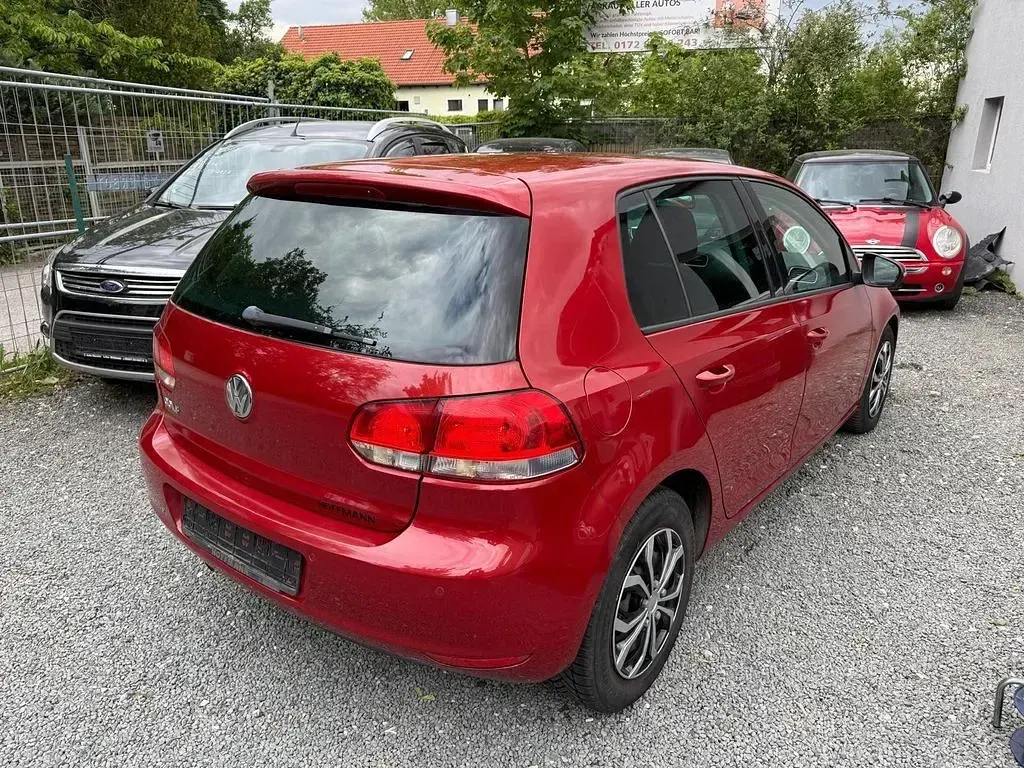 Gebraucht VW Golf VI Comfortline 122 PS (89 kW) 2009 Rot Kleinwagen