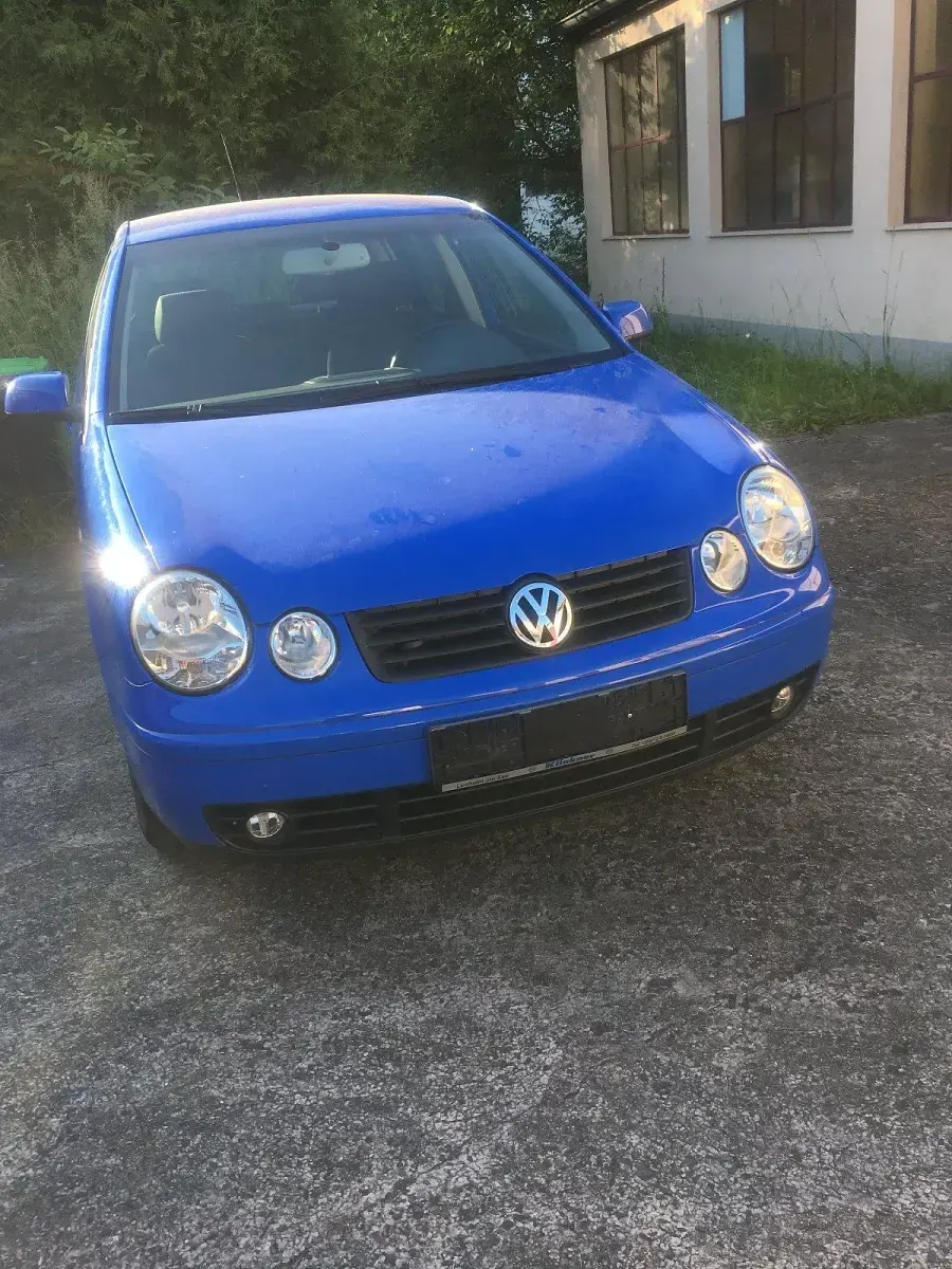 Gebraucht VW Polo 75 PS (55 kW) 2004 Blau Kleinwagen