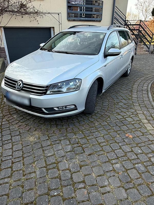 Gebraucht VW Passat 150 PS (110 kW) 2012 Silber Kombi