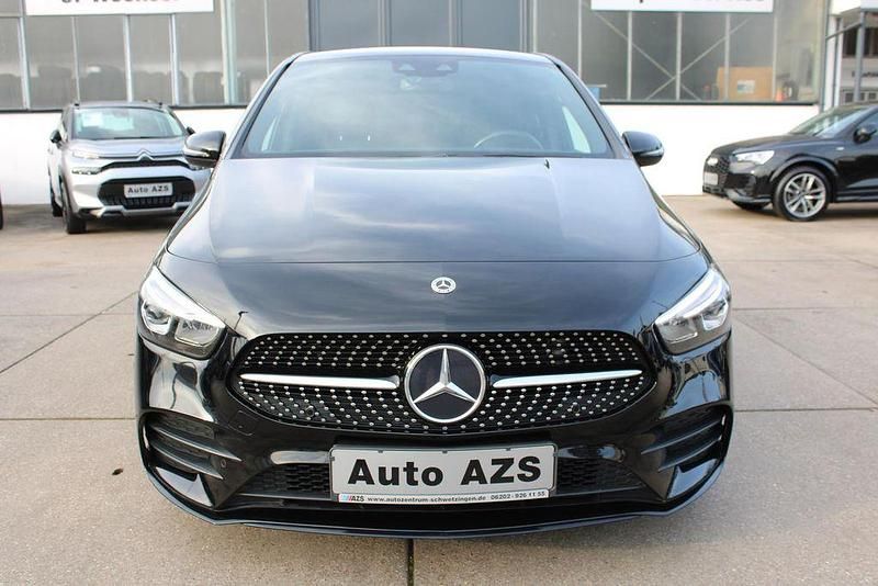 Gebraucht Mercedes B200 AMG 163 PS (119 kW) 2021 Schwarz Van / Kleinbus