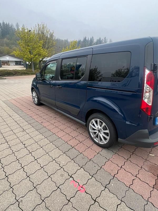 Second-hand Ford Transit 120 CP (88 kW) 2016 Albastru Break