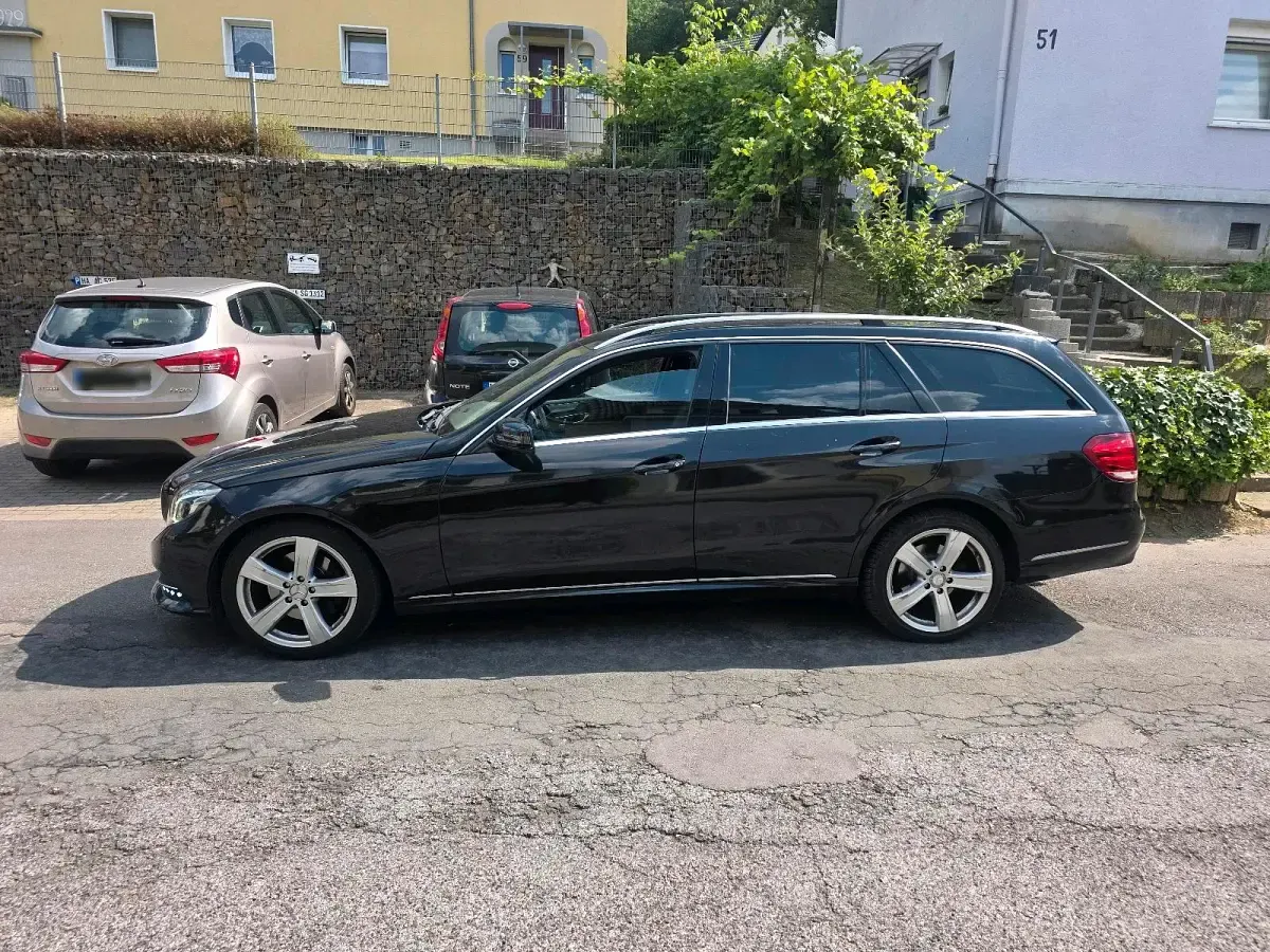 Gebraucht Mercedes E350 Avantgarde 252 PS (185 kW) 2014 Schwarz Kombi