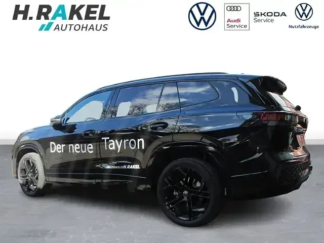 Second-hand VW Tayron R-line 150 CP (110 kW) 2025 Negru SUV
