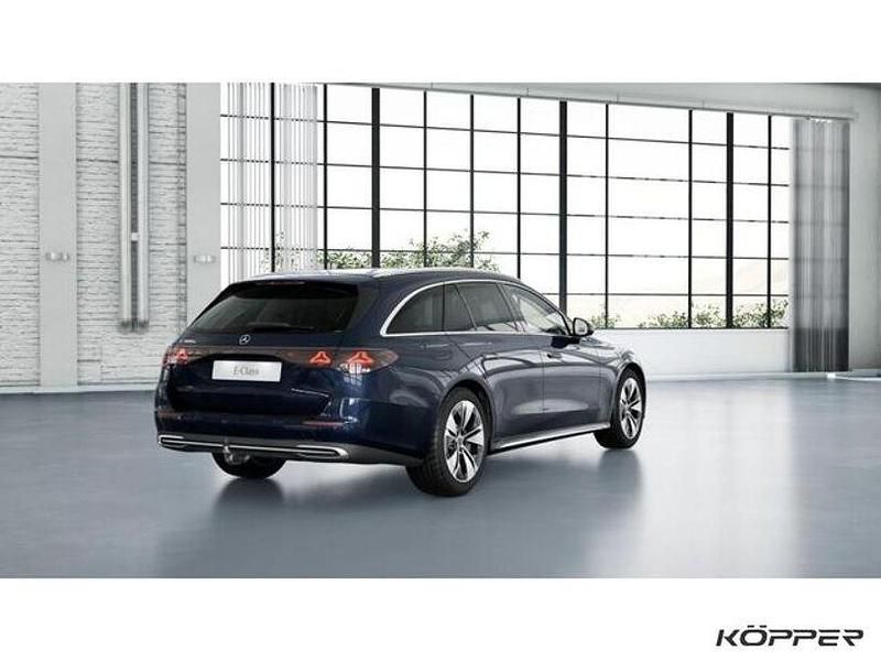Gebraucht Mercedes E300 Premium 313 PS (230 kW) 2025 Nautikblau Kombi