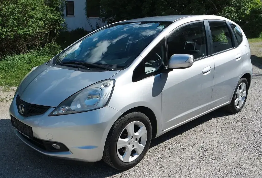 Gebraucht Honda Jazz Elegance 99 PS (72 kW) 2010 Grau Kleinwagen