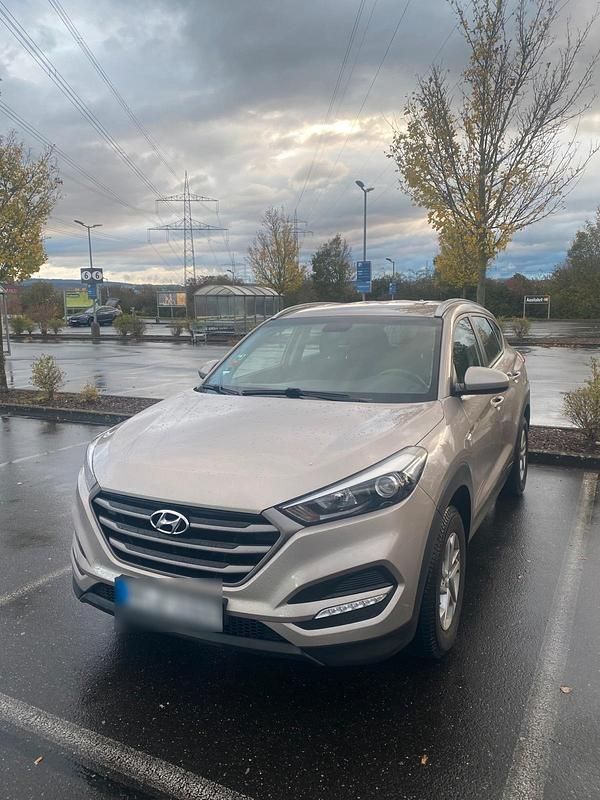 Gebraucht Hyundai Tucson 132 PS (97 kW) 2018 Beige SUV