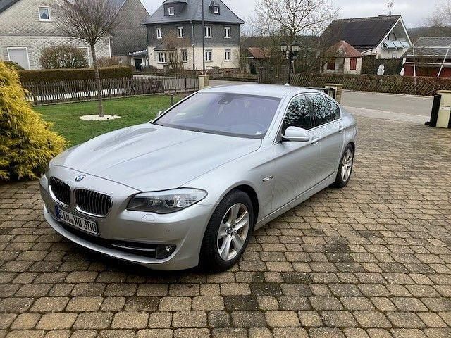 Gebraucht BMW 535 313 PS (230 kW) 2011 Silber Limousine